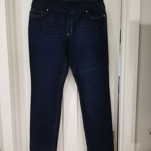 Lee Slim Straight Leg Pull On Jeans